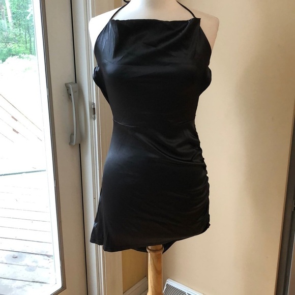 Mini backless dress - Picture 1 of 11